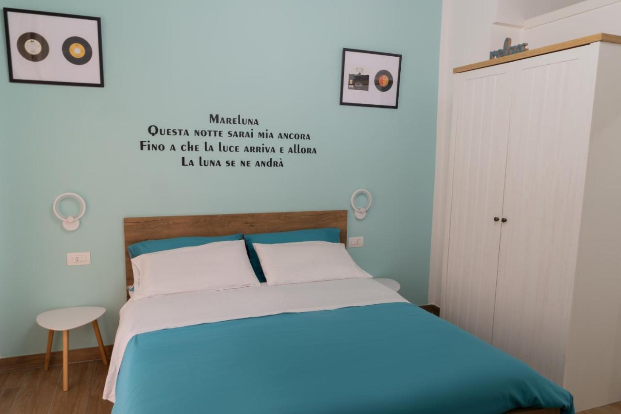 Yes I Know My Room - Storico Naples Luaran gambar